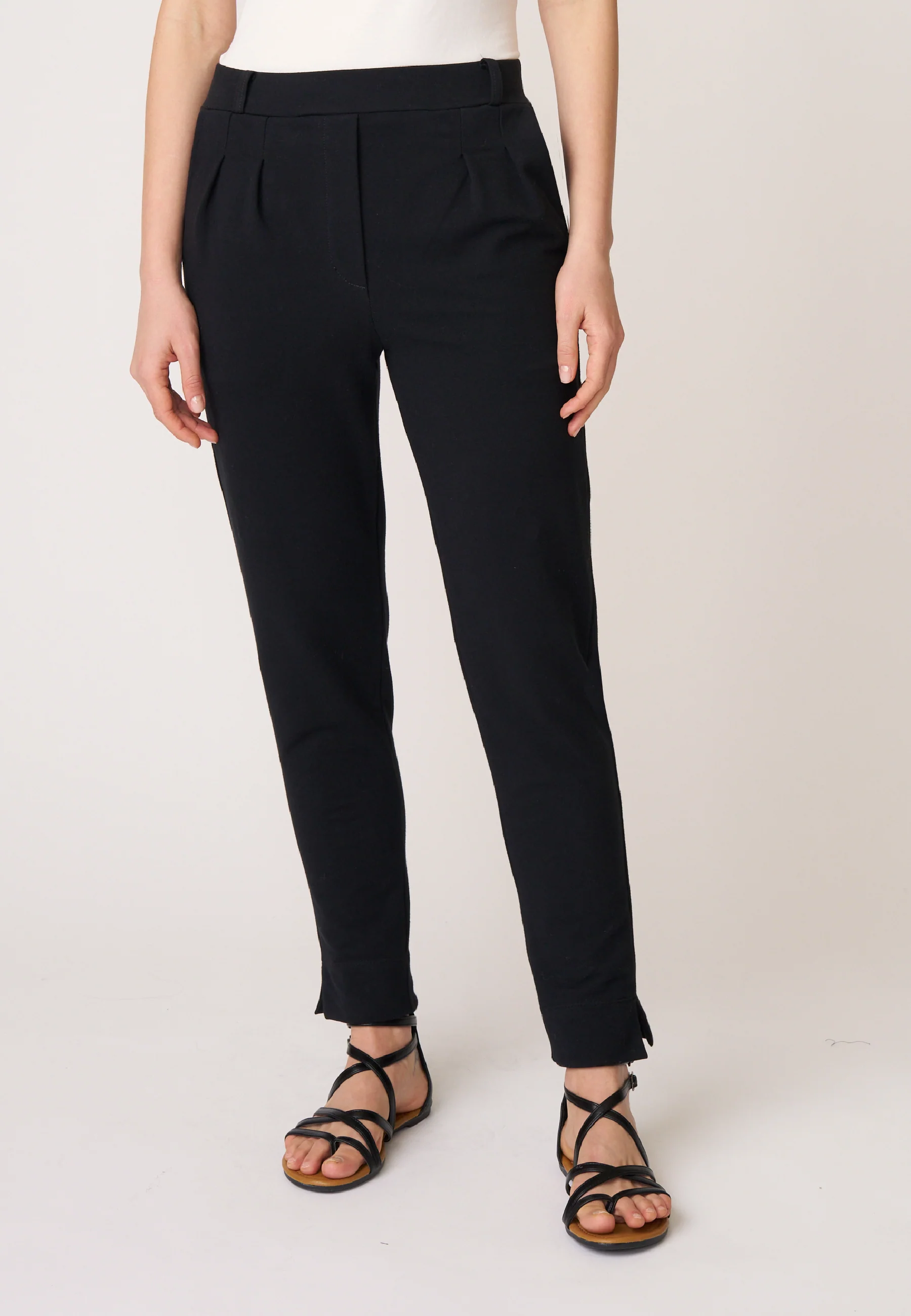 Hose, Modell Utta - Image 12