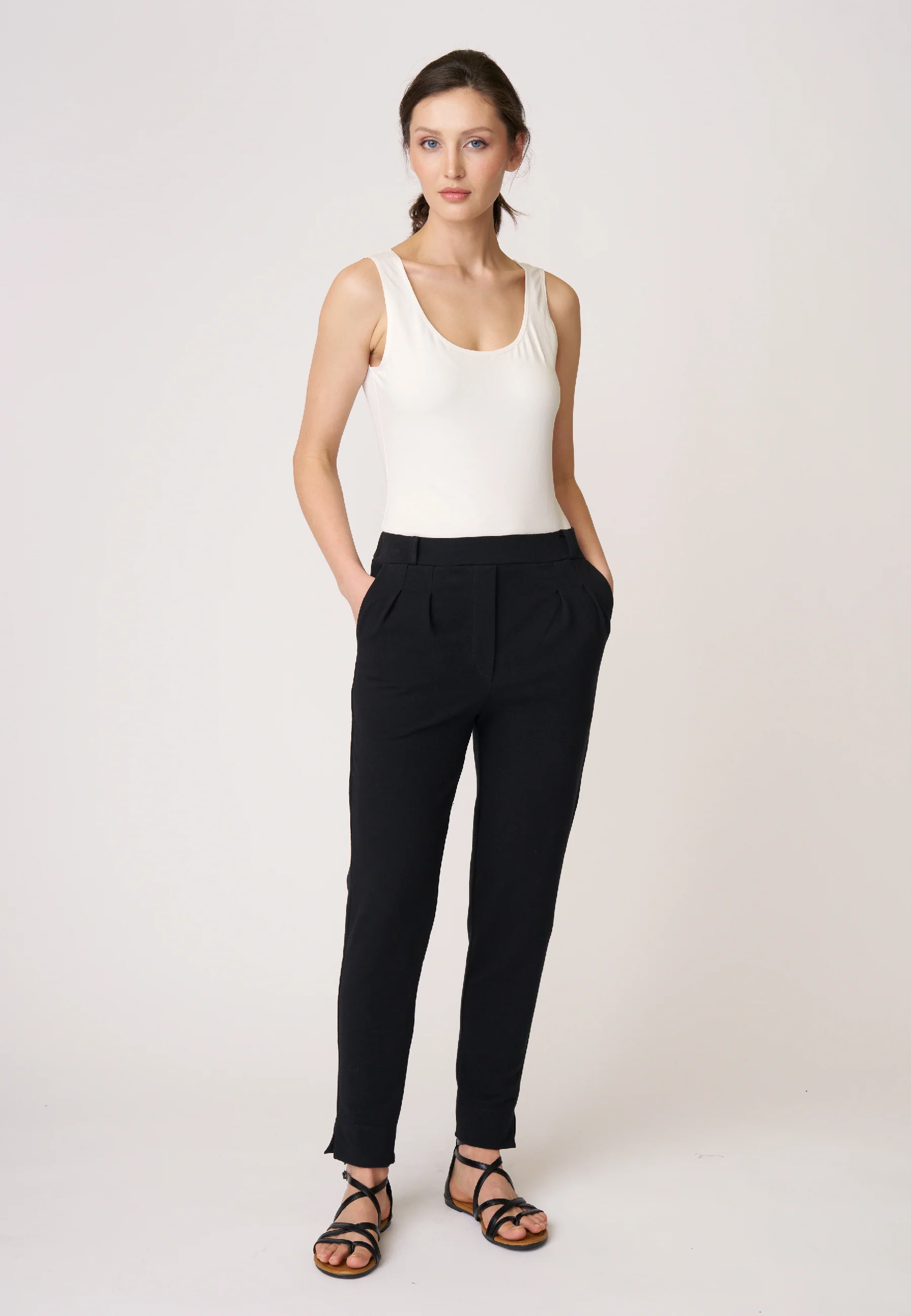 Hose, Modell Utta - Image 13
